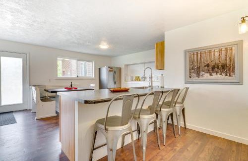 Tabiona House | Rural Mountain-View Home Near Hiking and Off-Roading