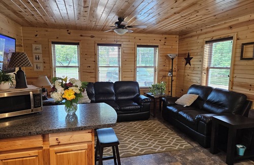 Stanley Cabin | Rural Retreat