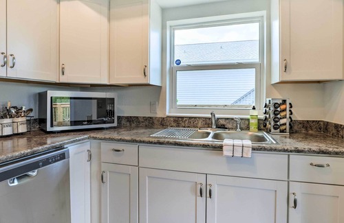 Ruskin Villa | Ruskin Retreat Near Little Harbor w/ Private Dock!