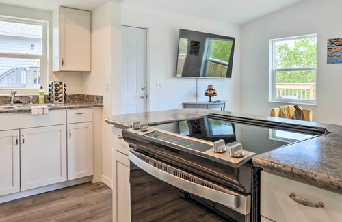 Ruskin Villa | Ruskin Retreat Near Little Harbor w/ Private Dock!