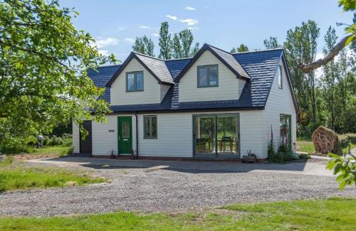 North Weald House | Russets