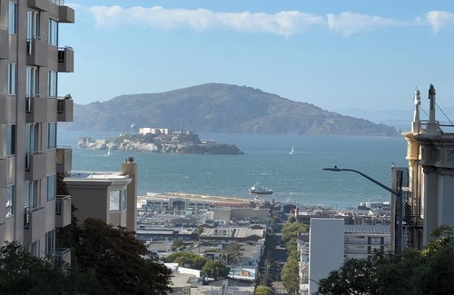 Russian Hill Apartment | Russian Hill private bedroom with shared bathroom and kitchen