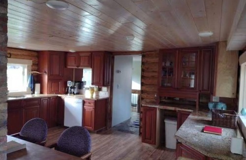 National Mine Cabin | Rustic 2B Cabin w/Sauna on Farm (Free WiFi/Parking)