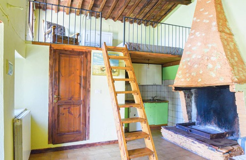 Campagnatico Apartment | Rustic accommodation in nature for four people with pet in the middle of Tuscany.