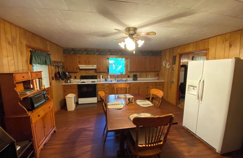 Dryfork Cabin | Rustic and cozy, pet-friendly, cabin with WiFi in scenic Dryfork