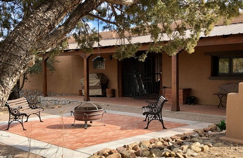 Tyrone Apartment | Rustic and luxurious self-catering suite.