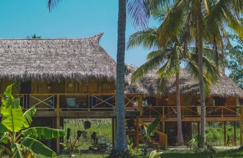 Barra de Navidad Ski Chalet | Rustic Cabaña with pool (Primavera)
