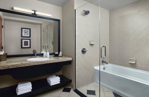 West Sedona Hotel | Rustic-Chic Room w/Balcony for Enjoying Mountain Views