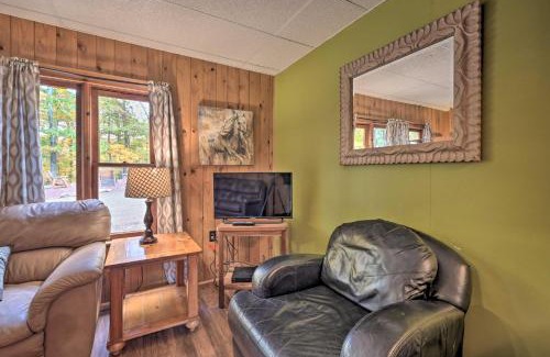 Huntingdon House | Rustic Clint Eastwood Ranch Apt by Raystown Lake