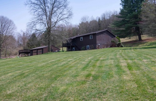Danville House | Rustic country home, 13 minutes to Geisinger