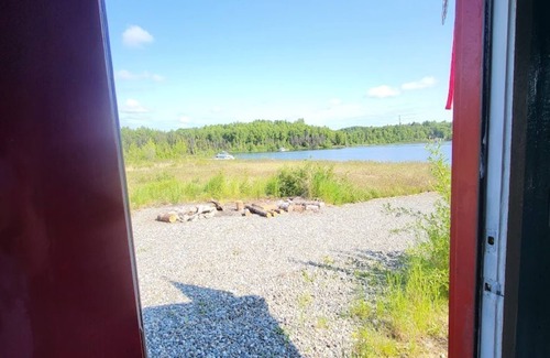 Willow Cabin | Rustic dry Cabin on Nancy Lake! True Alaskan Experience with Outhouse!