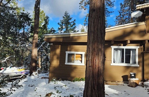 Madera County Cabin | Rustic Family Cabin! Peaceful place to relax and enjoy 12 people ,300 x night