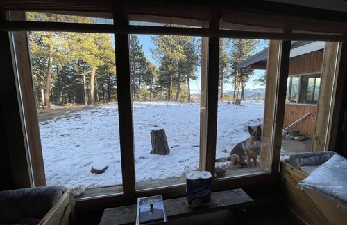 Hill City Cabin | Rustic Family Mountain Top Cabin! 360 degree “million dollar” Black Hills views!