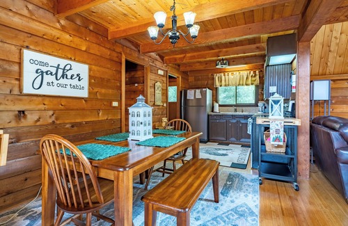 Fancy Gap Cabin | Rustic Fancy Gap Vacation Rental with Fire Pit