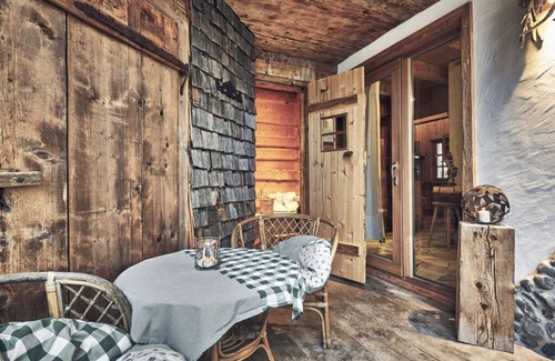 Graen House | Rustic holiday home with sauna