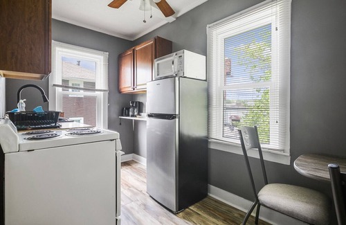 Old Louisville House | Rustic Home w/2 BR - WIFI included