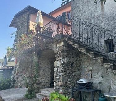 Tresana House | Rustic House With Panoramic View In Serrapiana