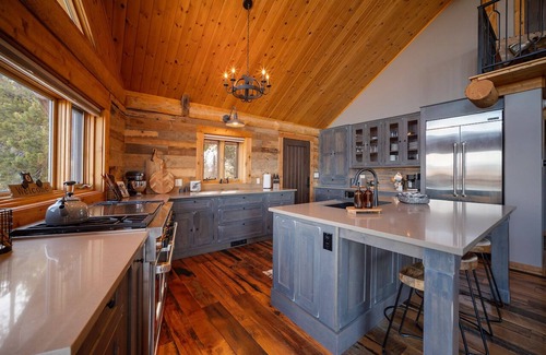 Homestead Hills Cabin | Rustic Luxury-Cozy Cabin-Amazing Views!