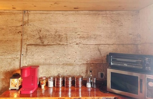 Dewart House | Rustic Luxury w/Horses-Historic Whiskey Distillery