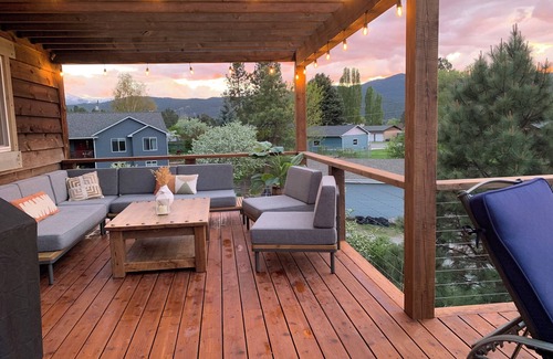 Miller Creek House | Rustic Montana getaway