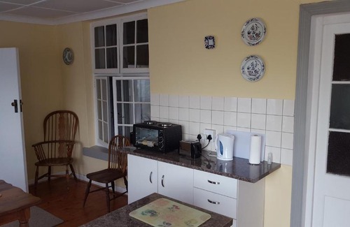 Smithfield Apartment | Rustic & Regal