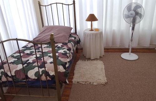 Smithfield Apartment | Rustic & Regal