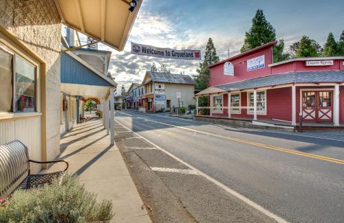 Groveland House | Rustic Retreat