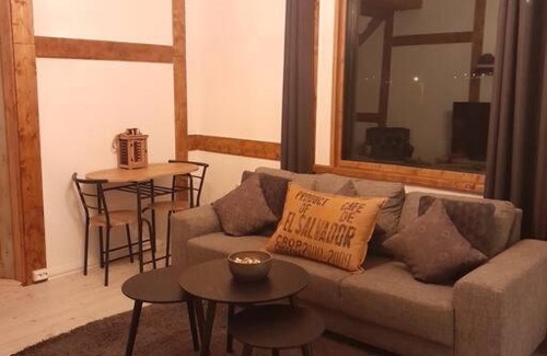 Vigra Apartment | Rustic style apartment