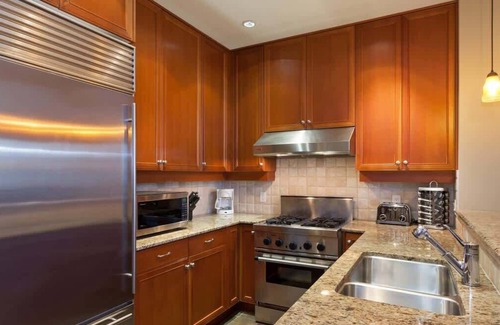 Nordic Estates House | Rustic townhouse w/mountain views & ski access