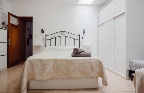 Aguimes House | Ruta del Perenquén by Villas Rivero