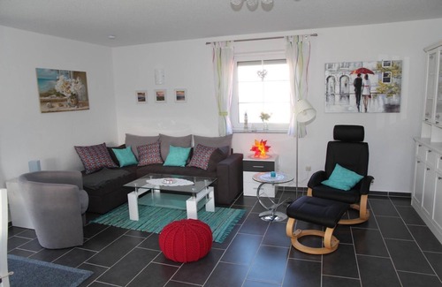 Warin House | Ruth - 85sqm vacation home for 4 people with garden and fantastic lake view