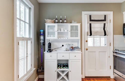 North Chesterfield House | RVA Old Willow Bungalow | Quaint & Quiet | 2 Kings