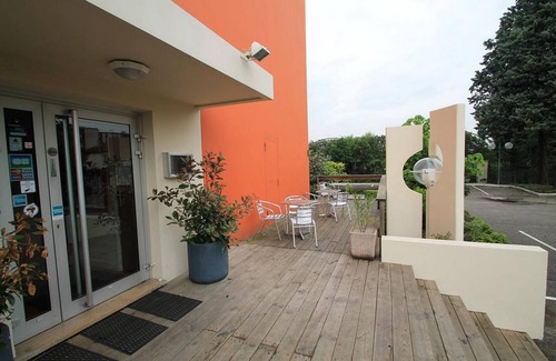 Saint-Priest Apartment | Séjour d'Entreprise à Lyon|Wi-Fi+Parking Inclus!