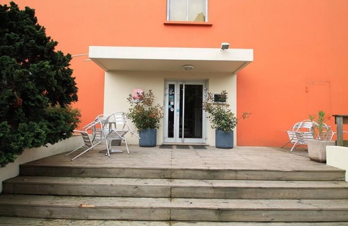 Saint-Priest Apartment | Séjour d'Entreprise à Lyon|Wi-Fi+Parking Inclus!