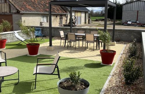 Cognat-Lyonne House | Séjour paisible près de Vichy, jardin privé, pour 6 personnes - FR-1-489-566