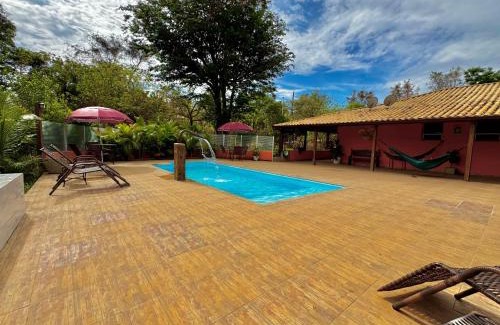 Almeida House | Sítio com área de lazer completa e piscina aquecida
