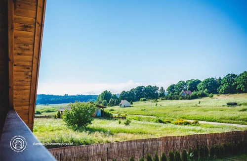 Debina House | Słonecznikowe Wzgórze