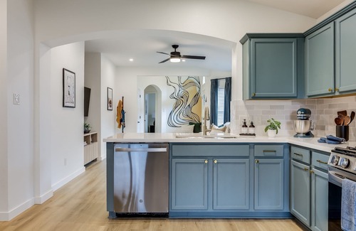 Olympic Heights House | S.ATX mins to Dwtn, Kyle, Buda| Long stays w/Dog