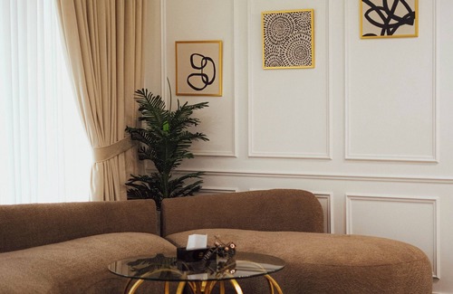 Islamabad Bed & Breakfast | S Chalet Islamabad offers the best Deluxe Rooms in town. Book you space now.