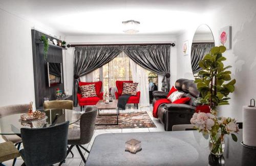 Greater Johannesburg Metropolitan Area Apartment | S&D Luxury Apartment
