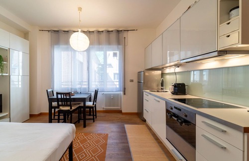 Como Apartment | S. Giovanni Orange Studio by Wonderful Italy