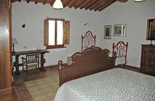 Abbadia a Isola Apartment | S.M. ABBADIA