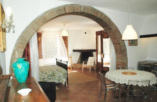 Abbadia a Isola Apartment | S.M. L'ARCO