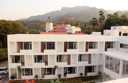 Courtallam Hotel | SAARAL RESORTS & HOTELS PVT Ltd