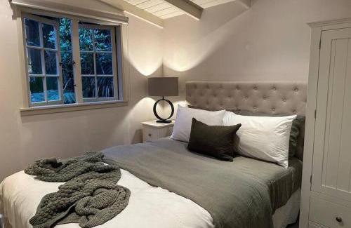 Omiha House | Sabbaticus 3 Bed Waiheke Escape