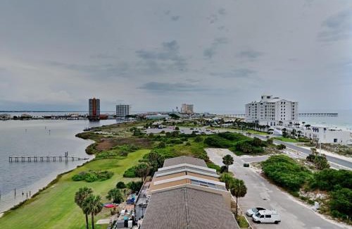 Villa Sabine Apartment | Sabine Yacht & Racquet #8D