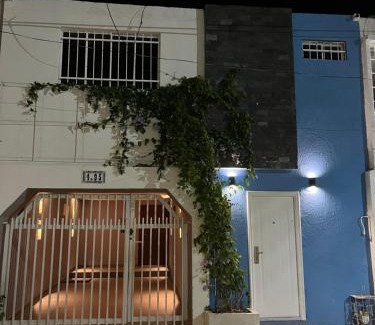 El Rodadero House | SACRAMENTO