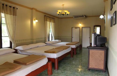 Chaiyasathan Resort | Saengthong Resort Chiangmai