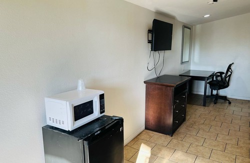 Central City Hotel | Safari Inn Motel