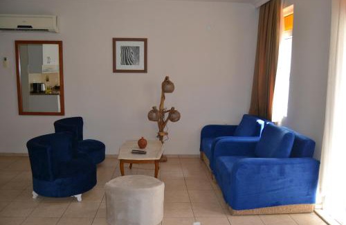 Side Apartment | Safari Suit N-11